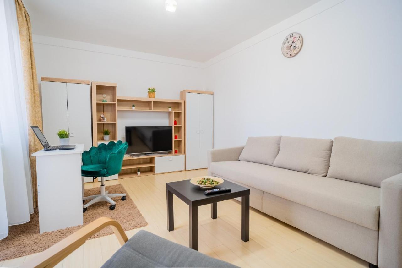 Serene 1Br Apartment With Workspace Bucureşti Ngoại thất bức ảnh
