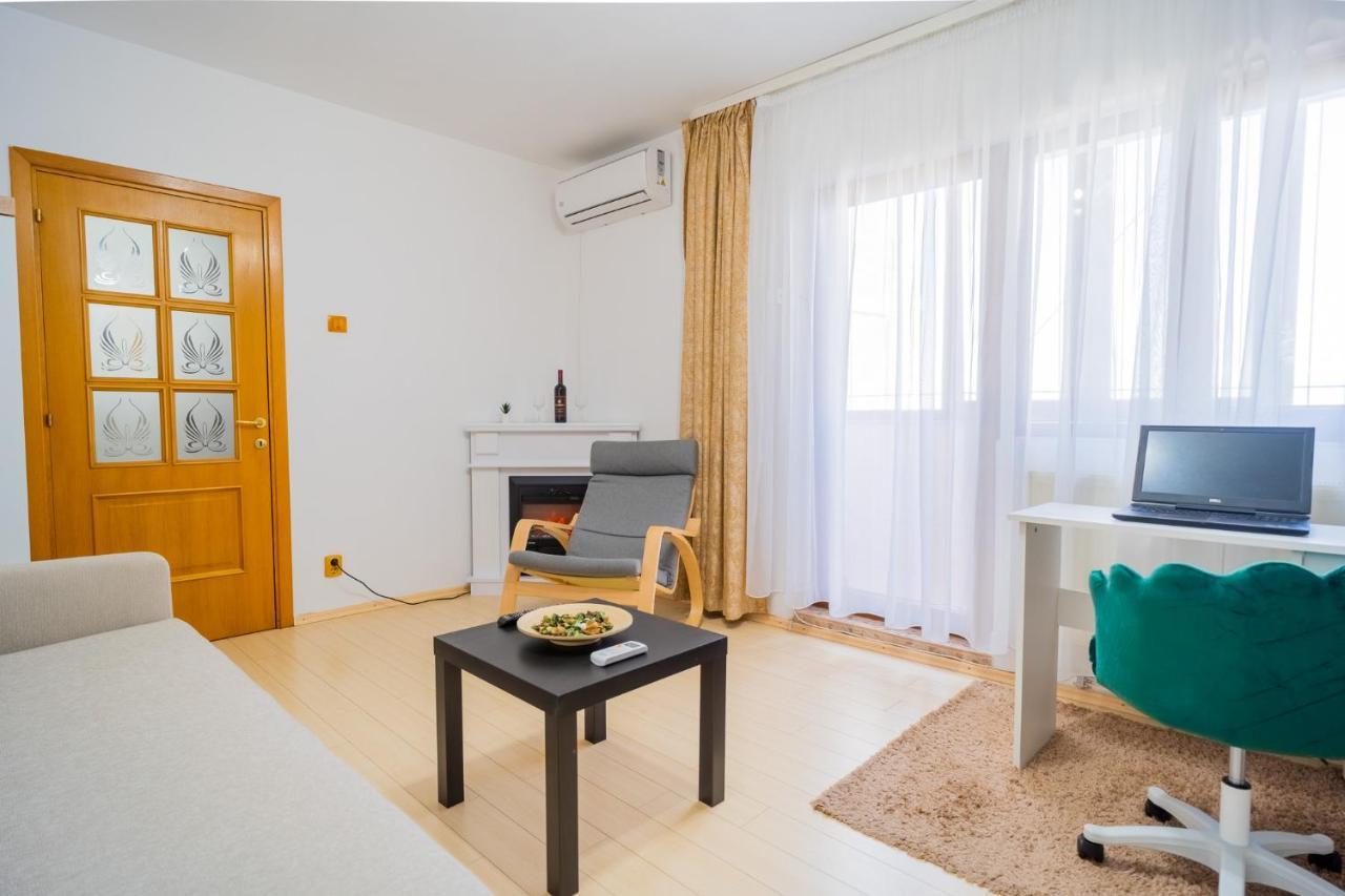 Serene 1Br Apartment With Workspace Bucureşti Ngoại thất bức ảnh