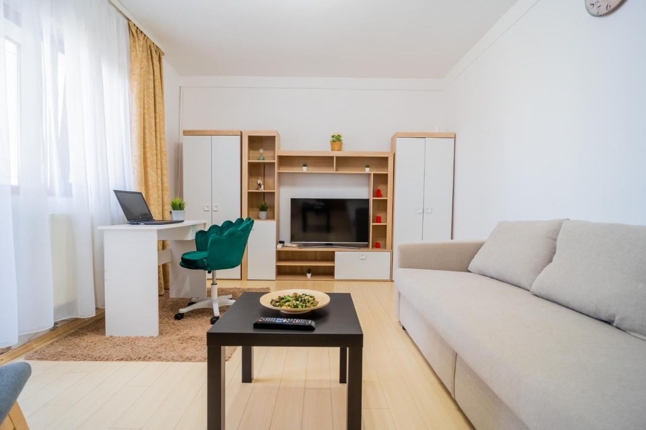 Serene 1Br Apartment With Workspace Bucureşti Ngoại thất bức ảnh